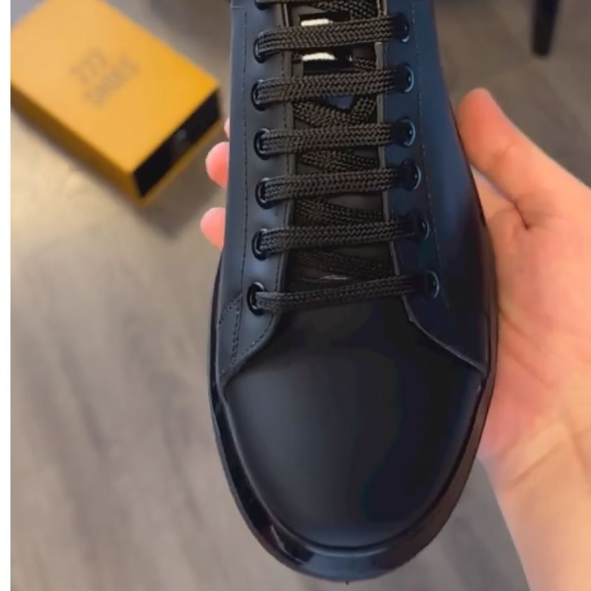 Men's Chic Sneakers