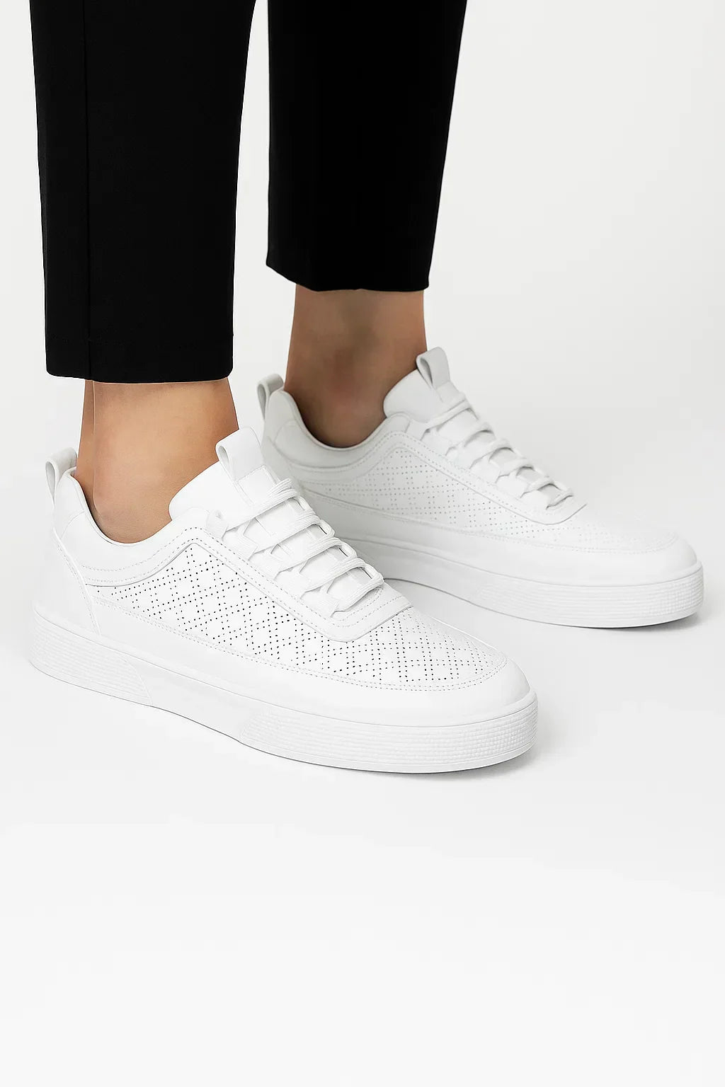 Men's Sneakers Leather Casual Breathable Perforated Design